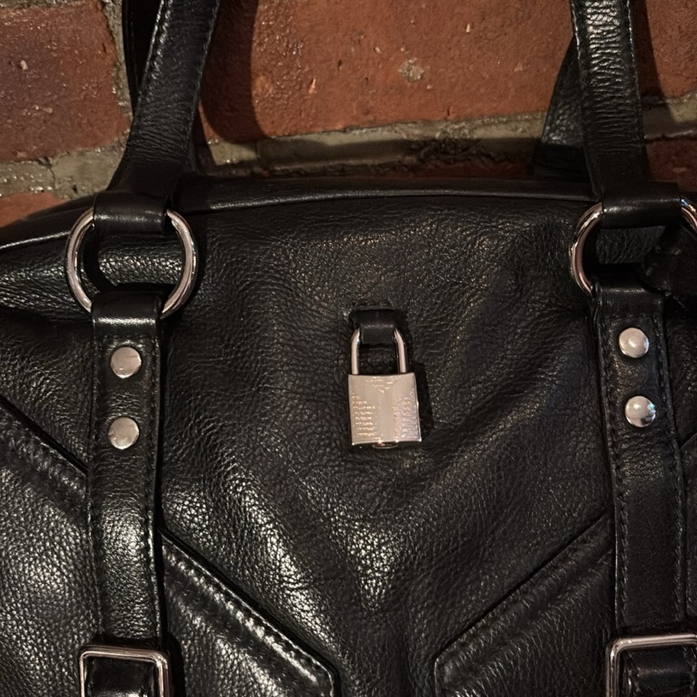 ❤️ Yves Saint Laurent Classy Discontinued Large Leather Black Bag - Picture 3 of 14
